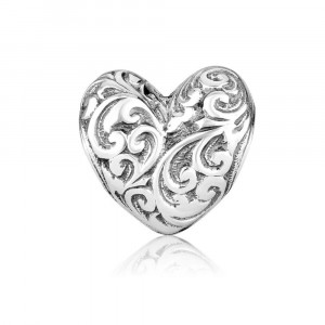 925 Sterling Silver Heart Charm Without Stone Design

 Default Category