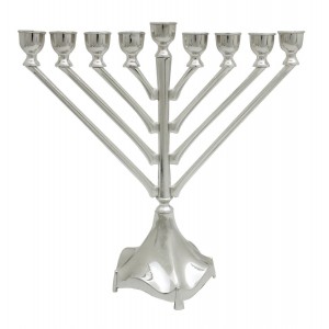 Nickel Hanukkah Menorah with Vertical Design Bougeoirs